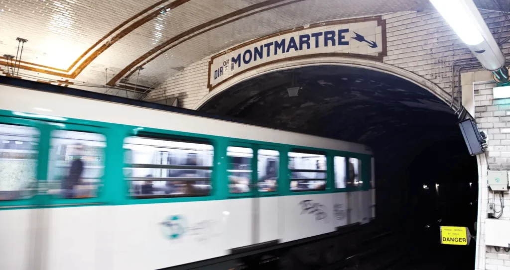 パリの駅